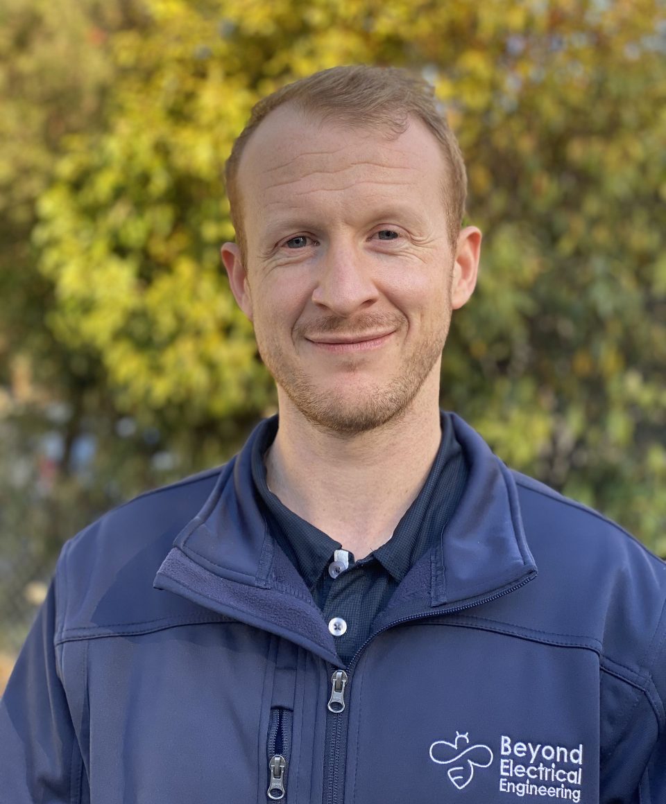 BEENG - Joshua Digger